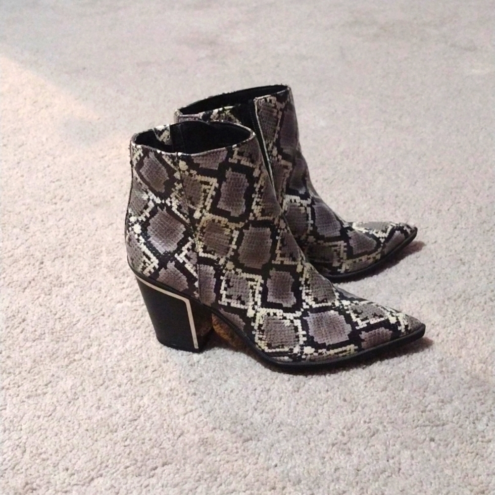 Sam Adelman Circus Ankle Boot Size 7